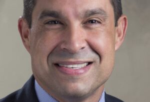 Headshot of Coral Gables Mayor Vince Lago, who wrote a Washington Post op-ed linking GOP success in Florida to environmental reforms.